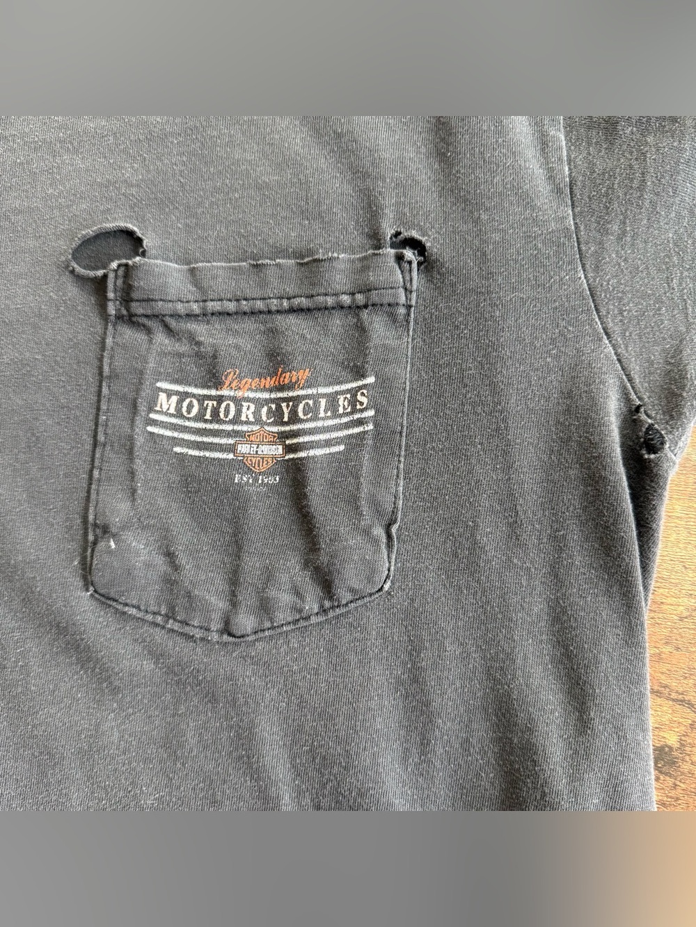 Vintage 90s 2000s Harley Davidson Faded Black Distressed Pocket Tee ~ Size M - Picture 7 of 10